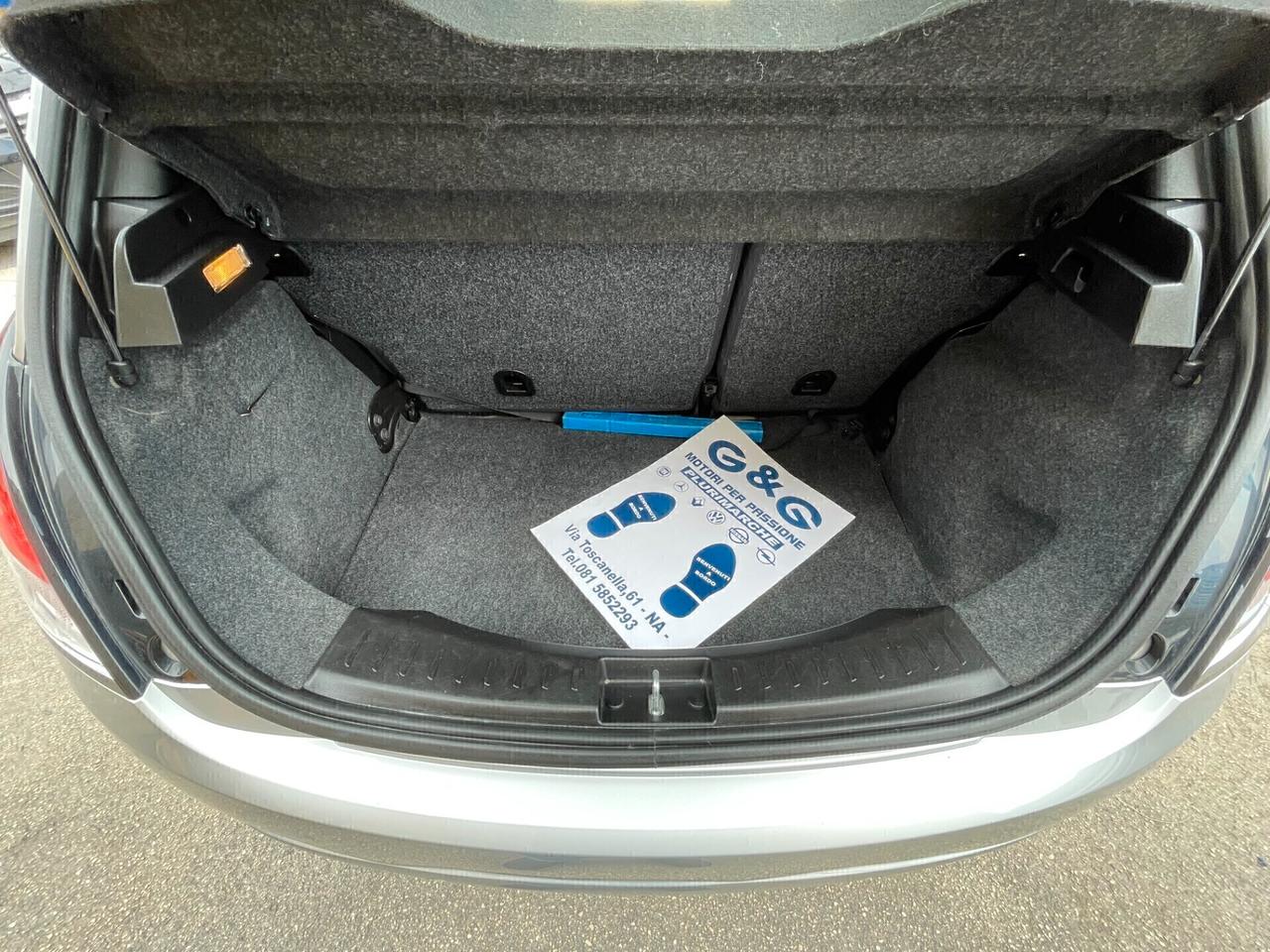 Lancia Ypsilon 1.2 69 CV 5 porte Gold