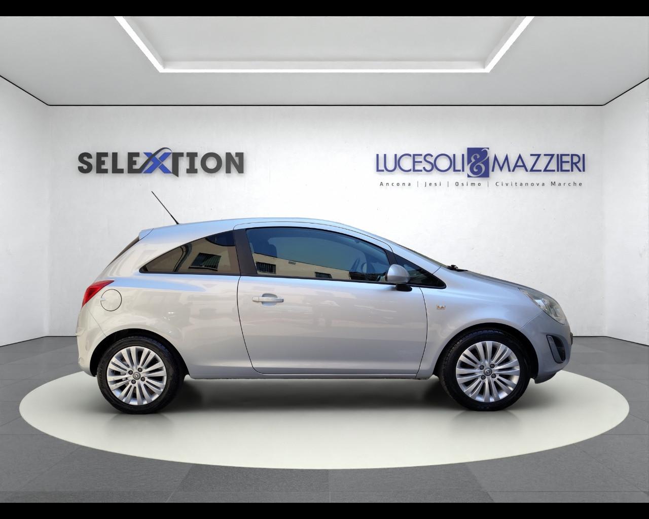 OPEL Corsa 4ª serie - Corsa 1.2 3 porte Club