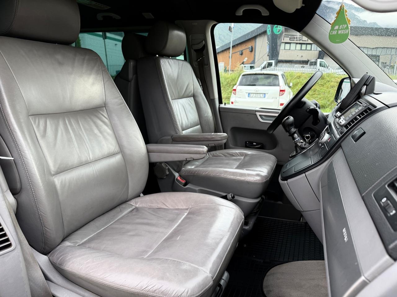 Volkswagen Multivan 2.5 TDI/174CV Highline