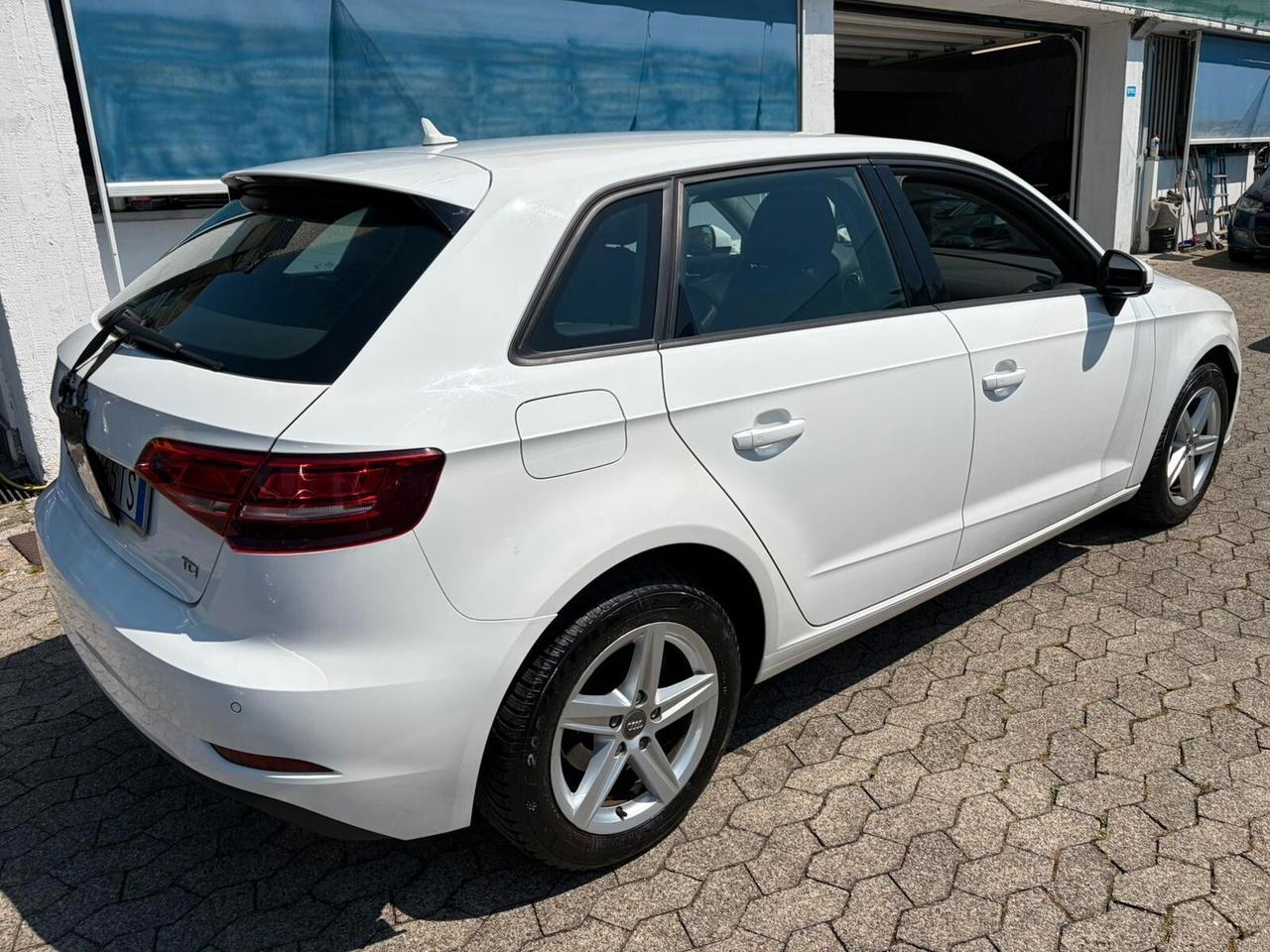 Audi A3 1.6 TDI 116 CV S tronic Design*EURO6
