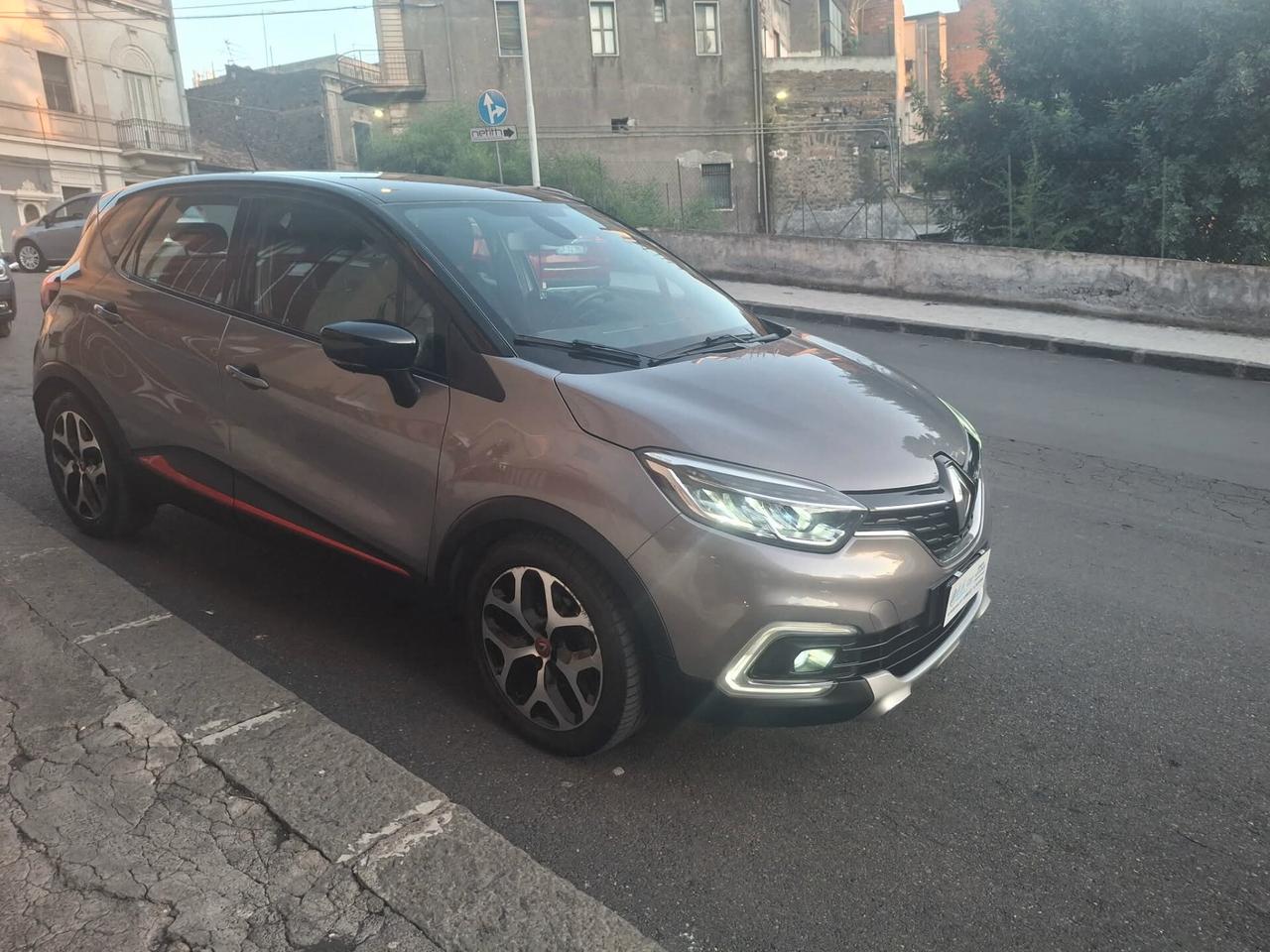 Renault Captur dCi 8V 90 CV Start&Stop Sport Edition2