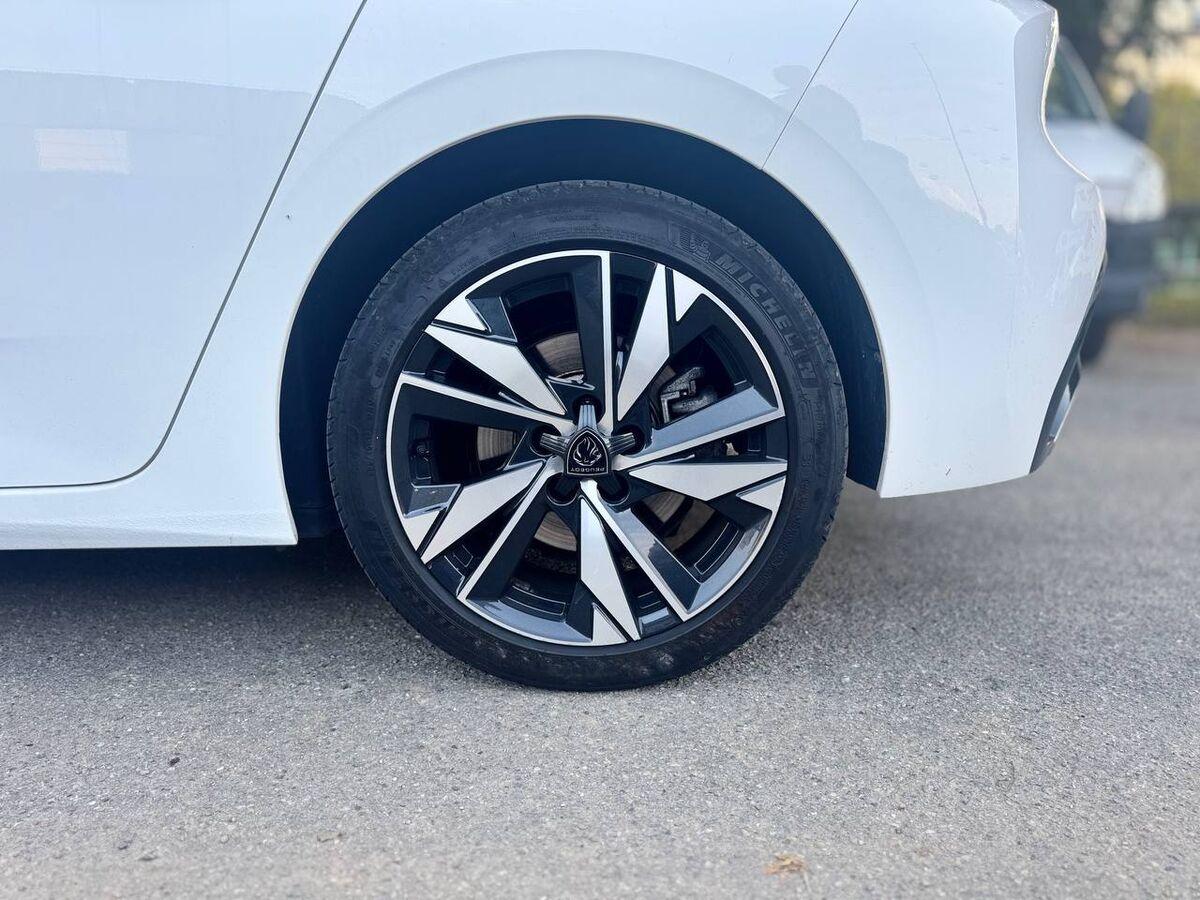 Peugeot 308 1.6 hybrid phev Allure Pack 180cv e-eat8