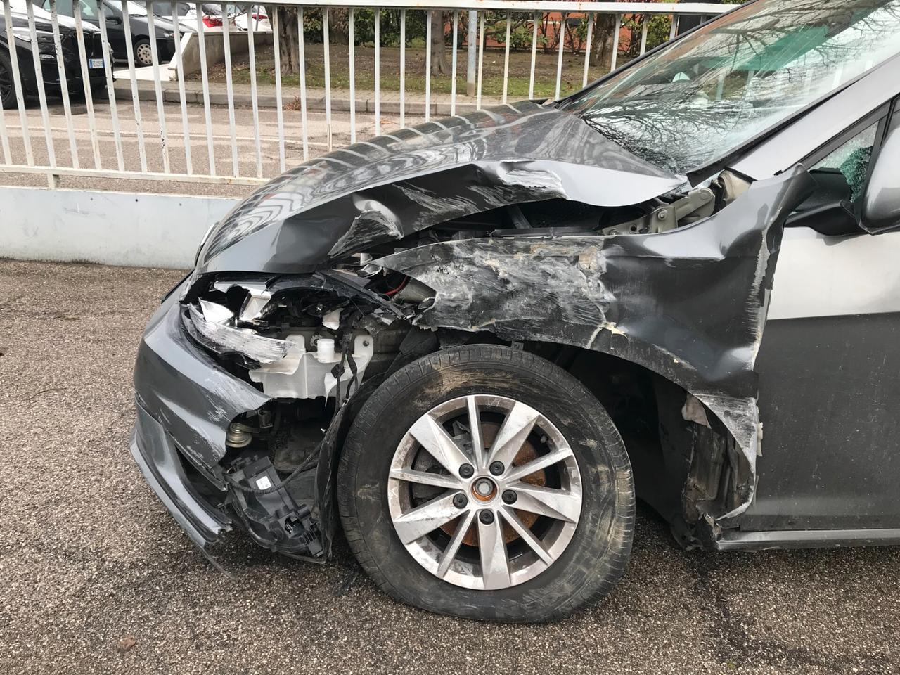 Volkswagen Golf 1.0 TSI 85 CV 5p. Trendline BlueMotion Technology