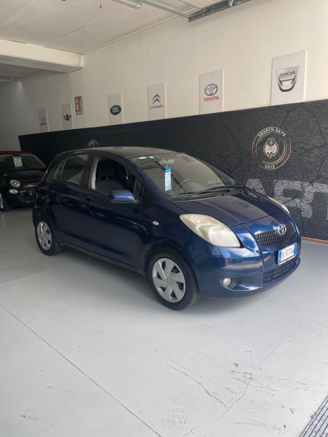 Toyota Yaris 1.3 5 porte Sol