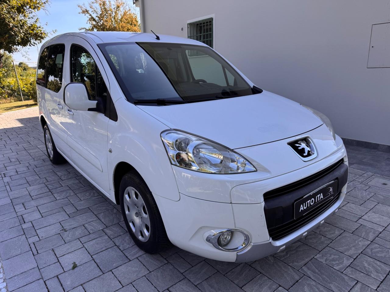 Peugeot Partner Tepee 1.6 HDi 110CV Premium N1 AUTOCARRO OK NEOPATENTATI