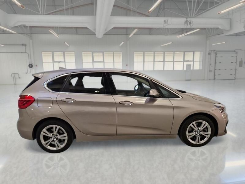 BMW 225 e ACTIVE TOURER iPerformance Business autom.