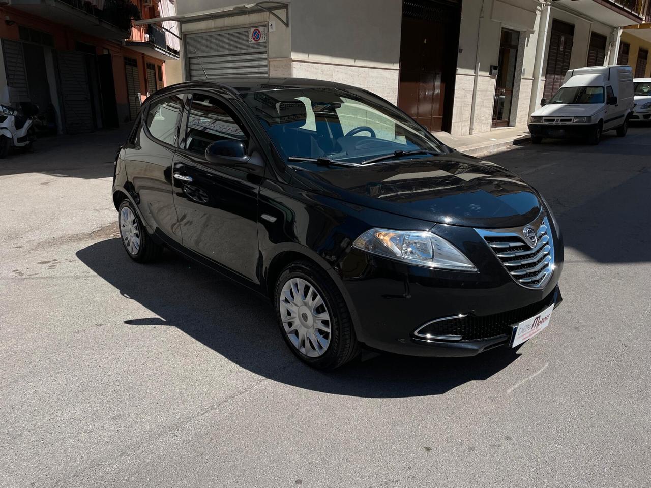 Lancia Ypsilon 1.3 MJT 16V 95CV 5P S&S SILVER
