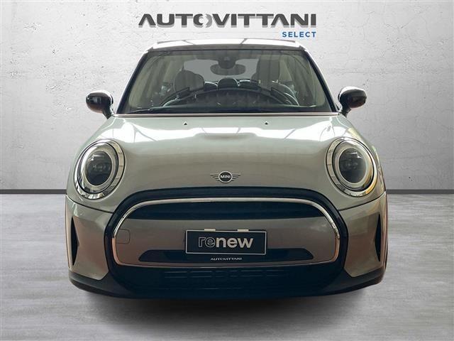 MINI Mini 5 Porte 1.5 Twin Power Turbo Cooper Essential