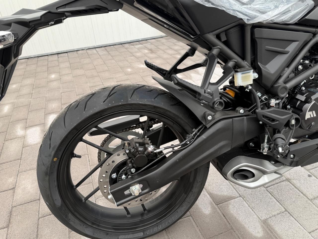 VOGE BRIVIDO 125R