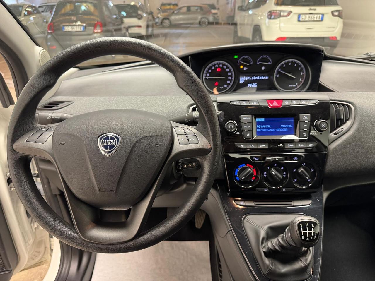 LANCIA Ypsilon III 2021 - Ypsilon 1.0 firefly hybrid Silver s&s 70c