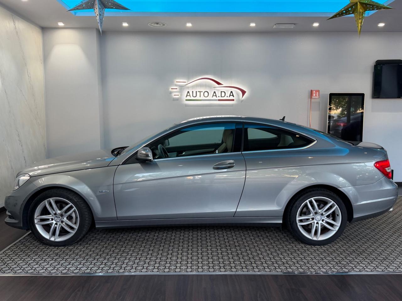 Mercedes-benz C 220 CDI BlueEFFICIENCY Coupé Avantgarde
