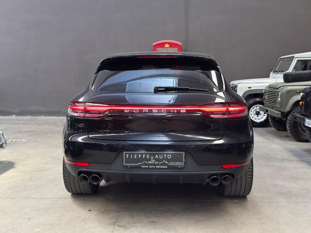 PORSCHE Macan 2.0