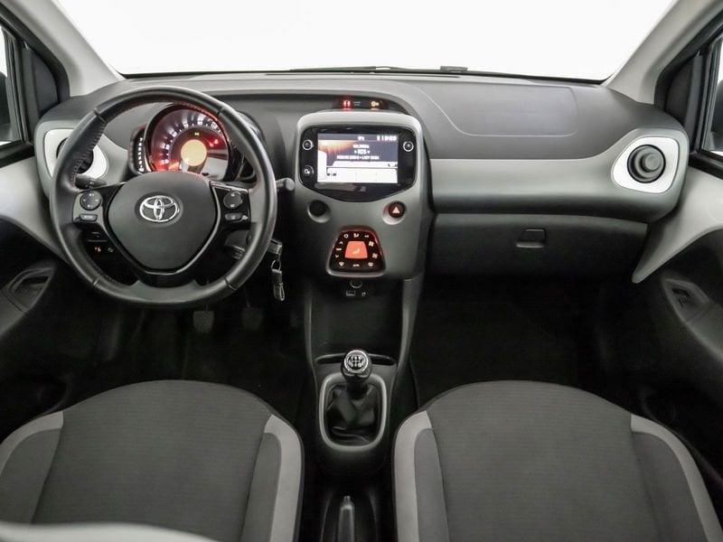 Toyota Aygo Connect 1.0 VVT-i 72 CV 5 porte x-play