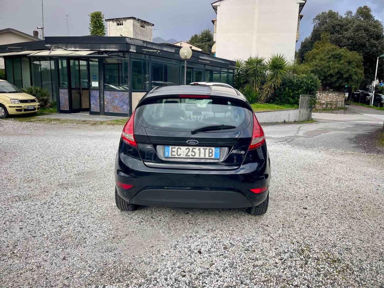 FORD FIESTA - UNICO PROPRIETARIO - TITANIUM