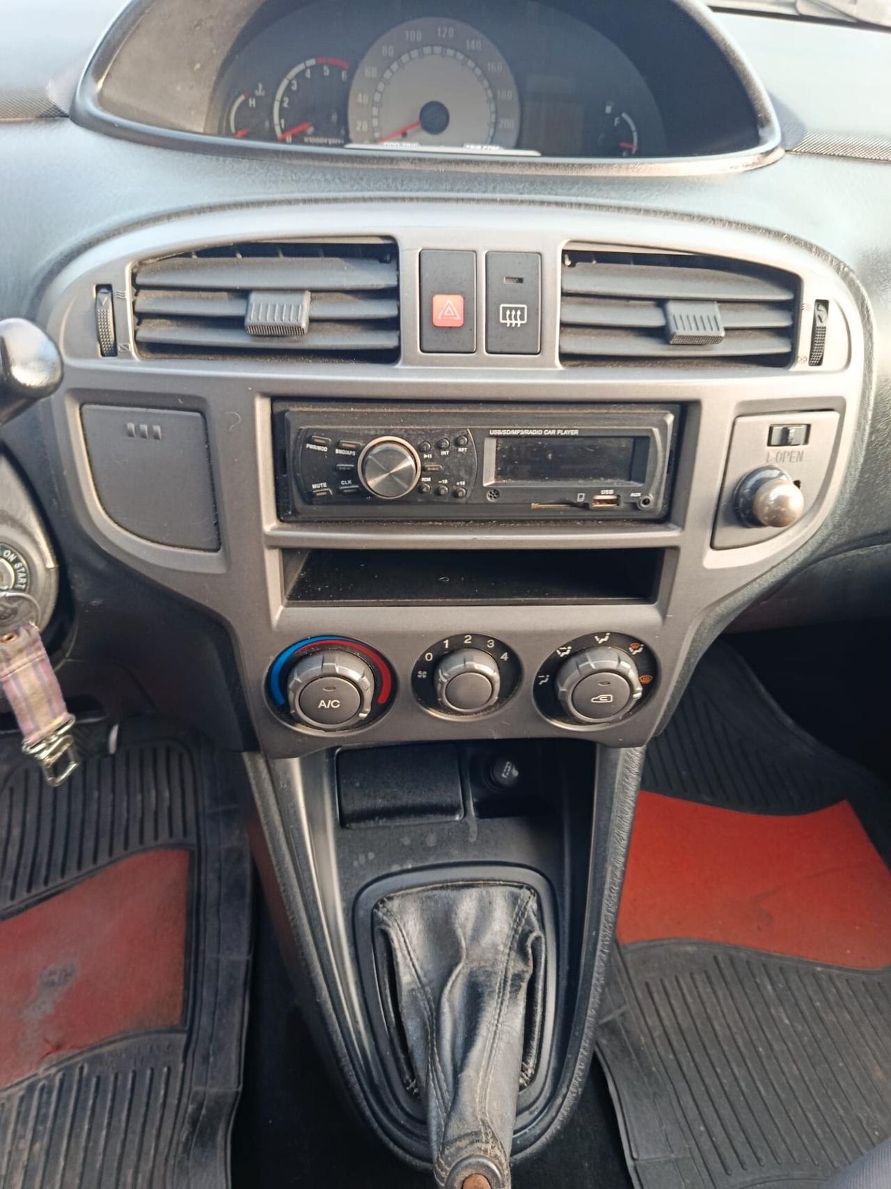 Hyundai Matrix 1.5 CRDi TD 12V GLS Plus