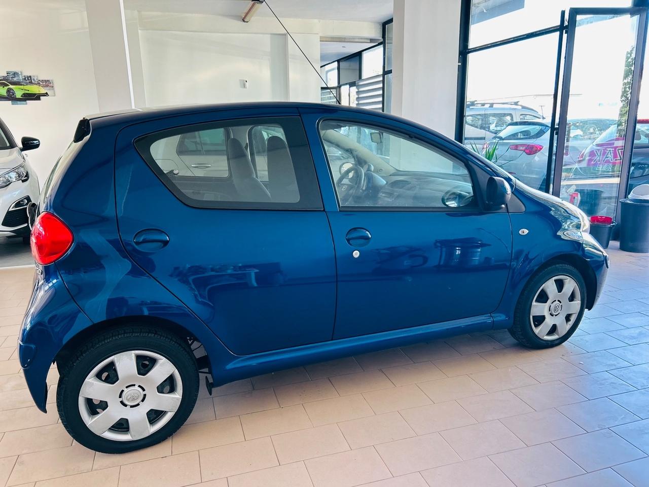 Toyota Aygo 1.0 12V VVT-i 5 porte Griffe Automatica