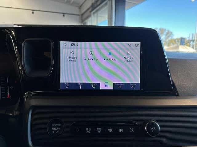 Ford Tourneo Courier 1.0 EcoBoost Titanium