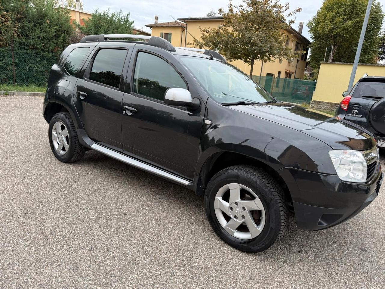 Dacia Duster 1.6 - NEOPATENTATI - 12 MESI DI GARANZIA -