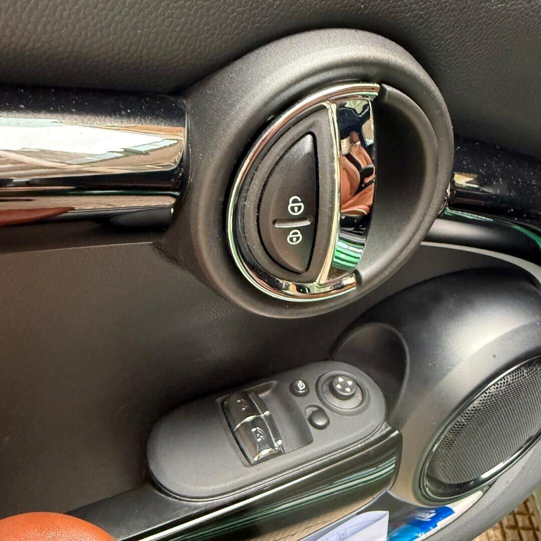 Mini Cooper S allestimento JCW