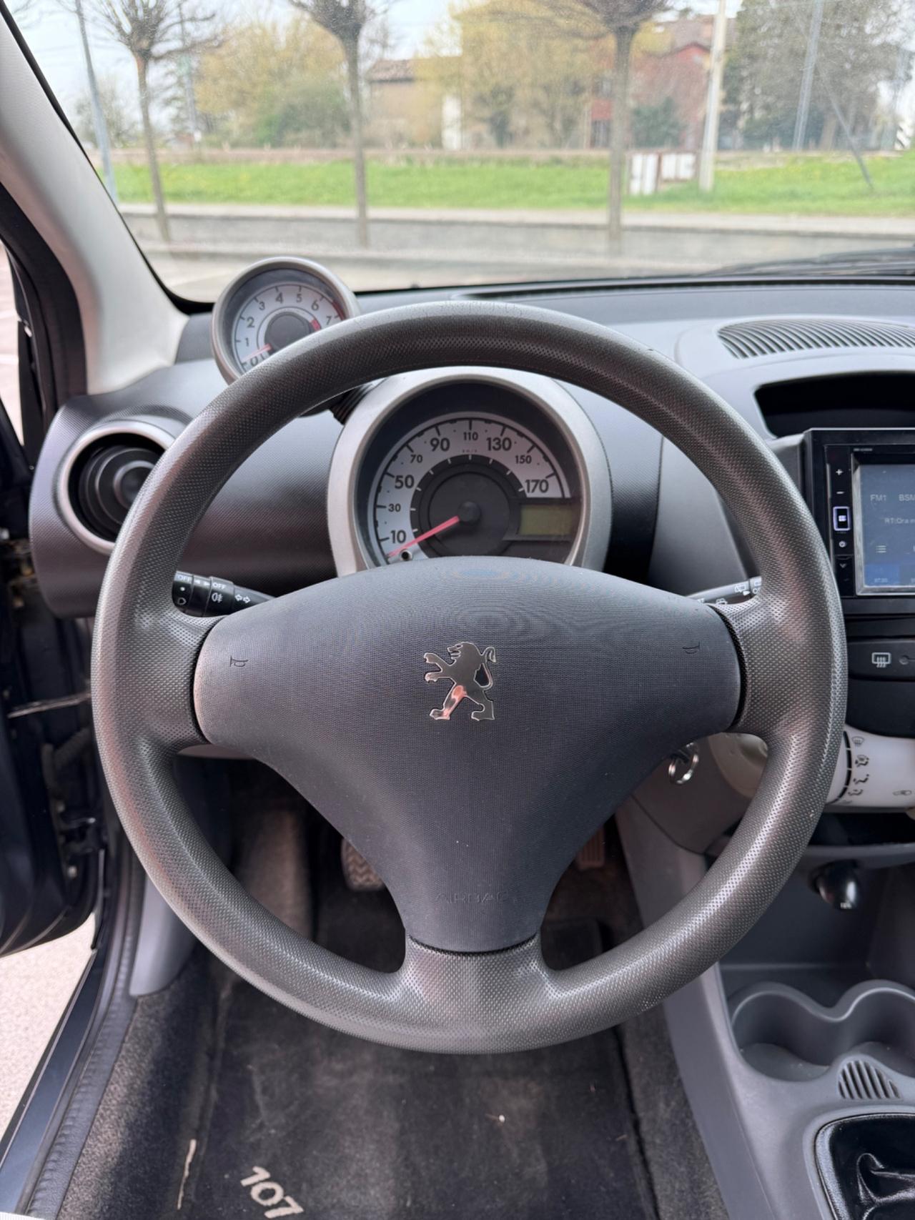 Peugeot 107 1.0 68CV 5p. Plaisir