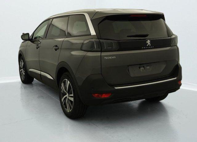PEUGEOT 5008 Hybrid 136 e-DCS 6 Allure 7/Posti