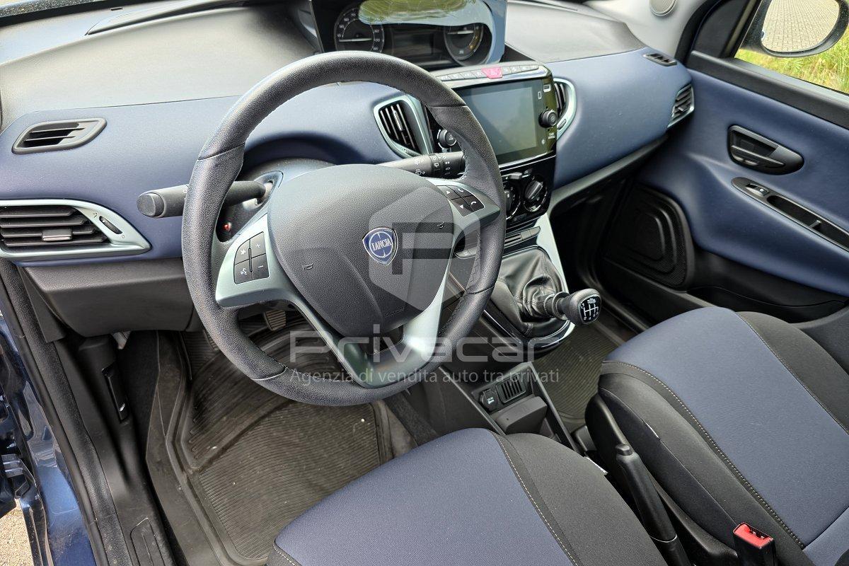 LANCIA Ypsilon 1.0 FireFly 5 porte S&S Hybrid Silver Plus