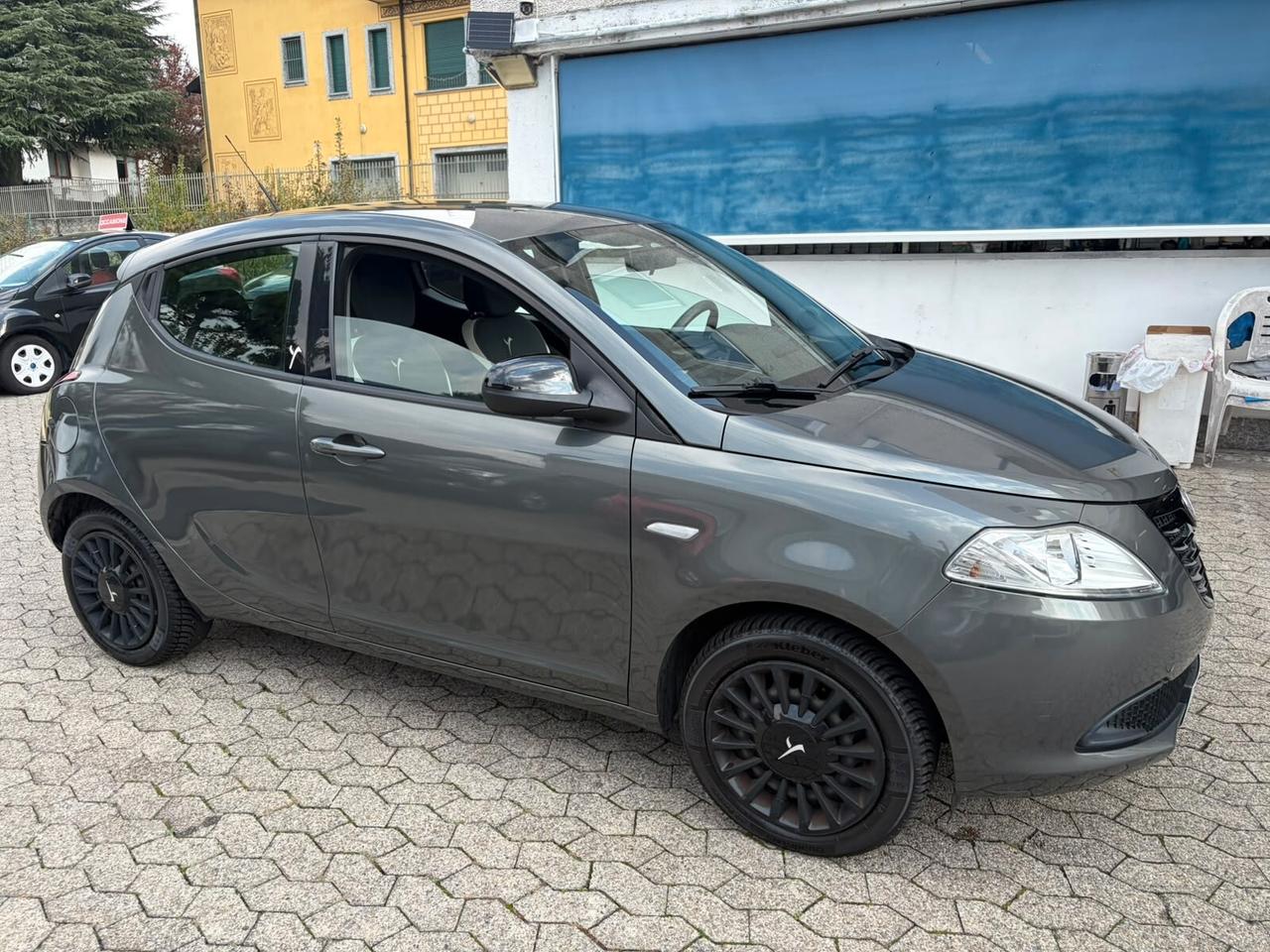 Lancia Ypsilon 1.2 69 CV 5 porte Gold*EURO6*NEOPATENTATI