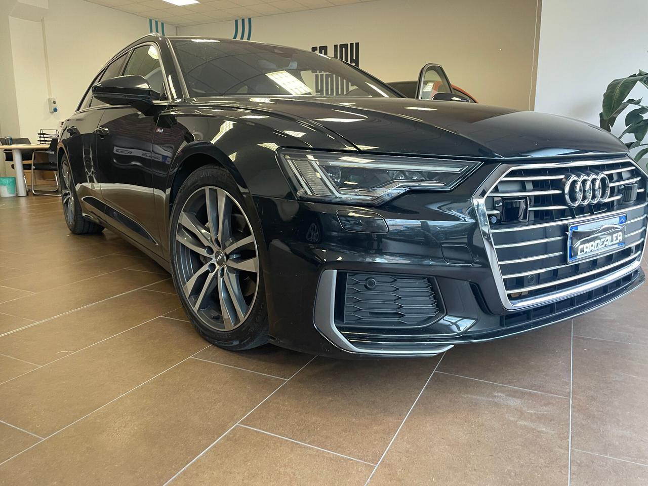 Audi A6 Avant 40 2.0 TDI S -Line