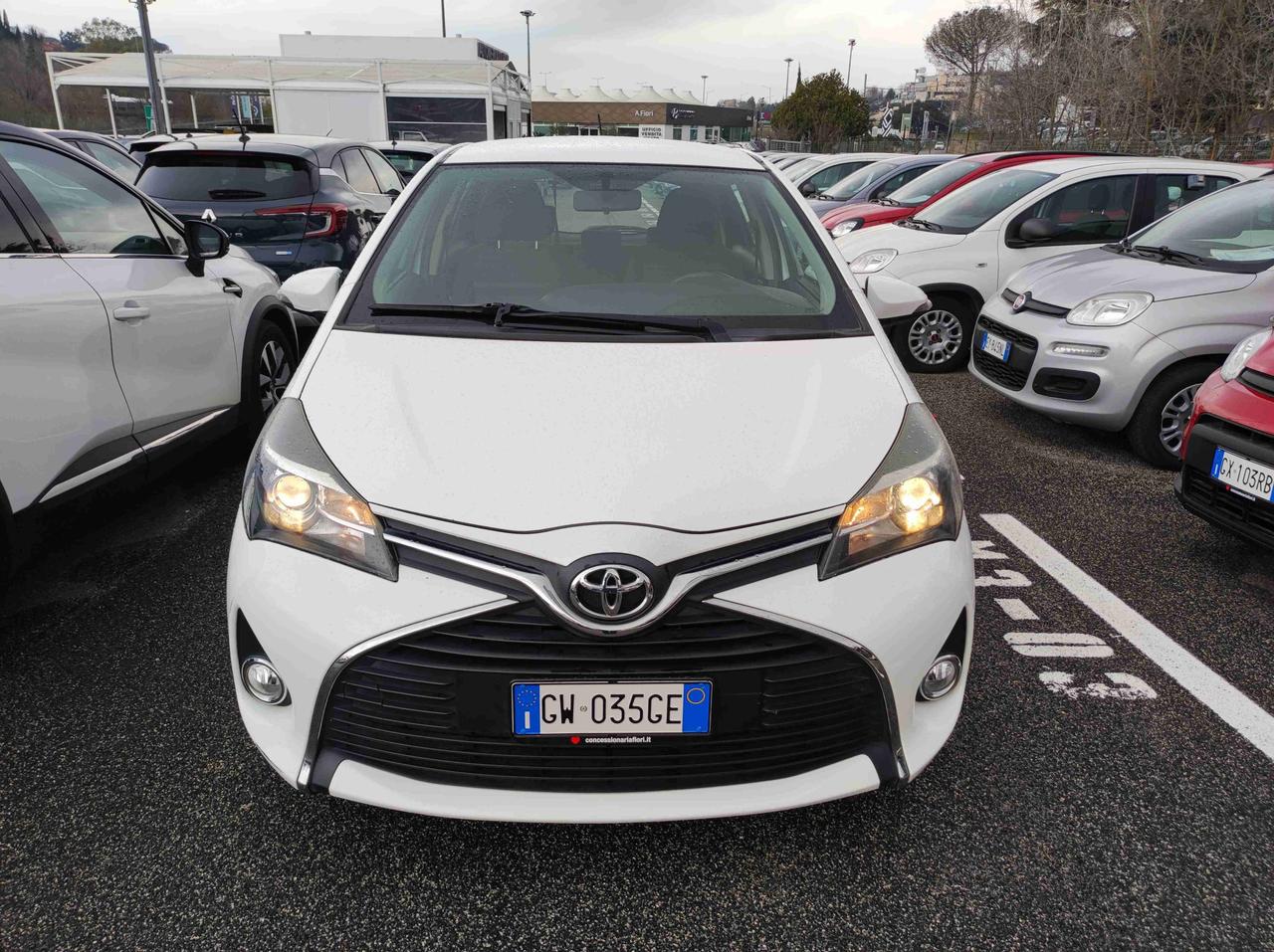 TOYOTA Yaris III 2015 - Yaris 5p 1.0 Lounge