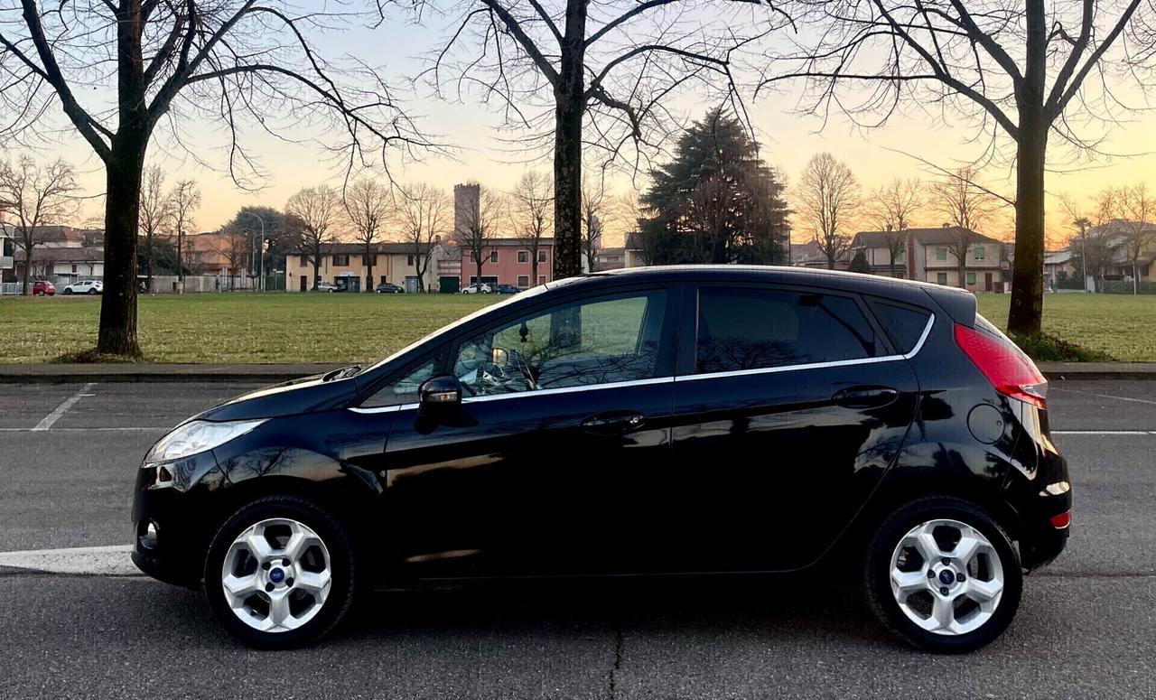 Ford Fiesta 1.4 5 porte Bz.- GPL Titanium