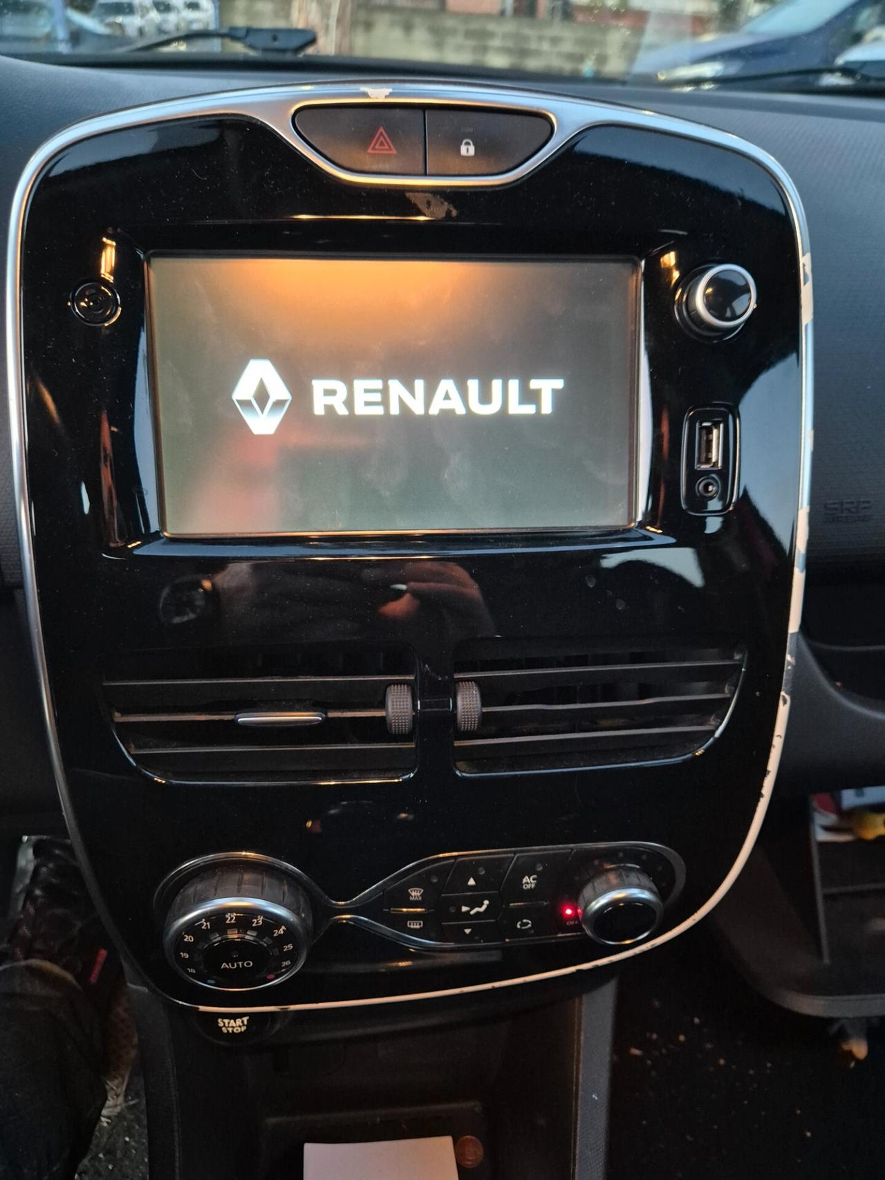 Renault Clio dCi 8V 90CV EDC Start&Stop 5 porte Energy Intens