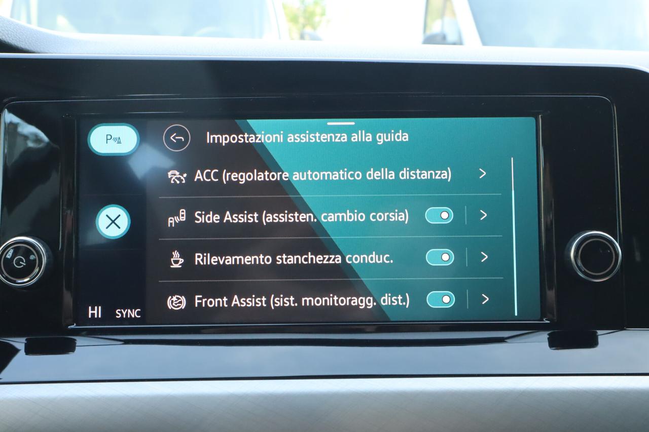 Volkswagen Golf 2.0 TDI DSG ACC DIGITAL LED