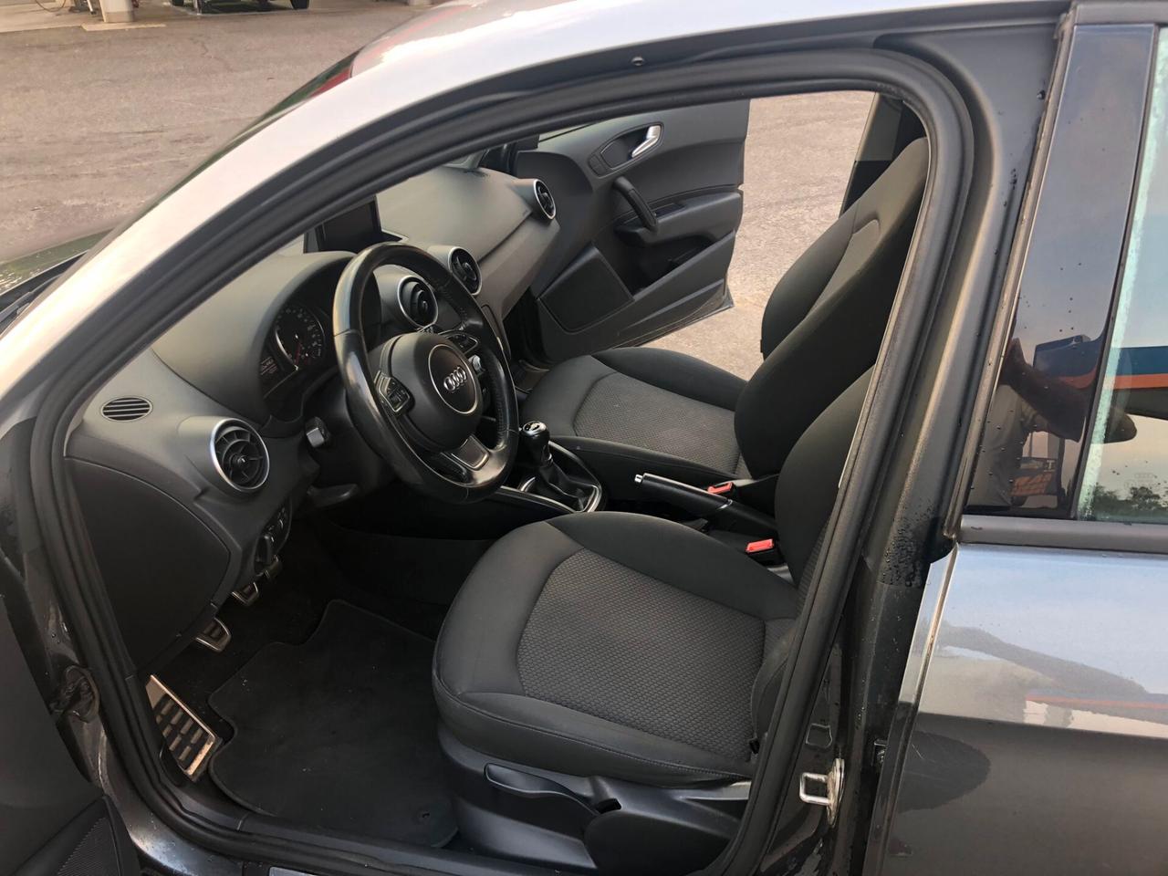 Audi A1 1.4 TDI Admired S-line