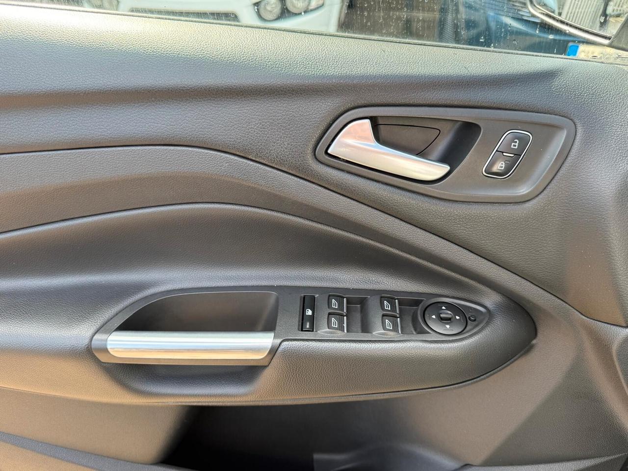 FORD KUGA 2.0 TDCI 150 CV S&S 2WD ST-LINE