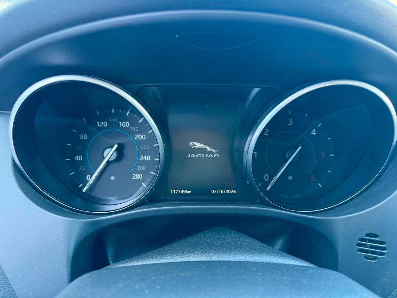 Jaguar F-Pace 2.0D AWD MOTORE REVISIONATO 2018