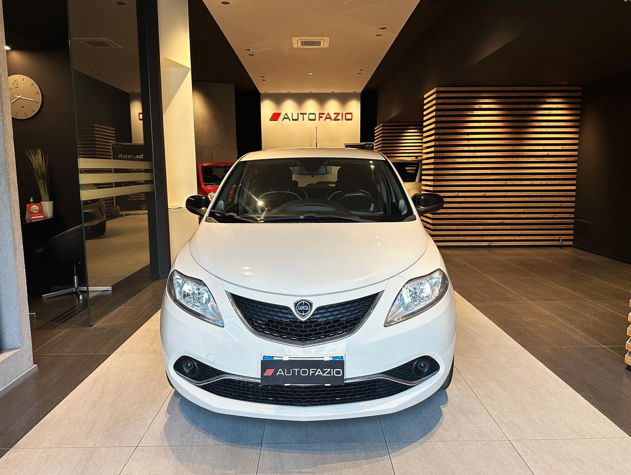 Lancia Ypsilon 1.2 69 CV 5 porte Gold