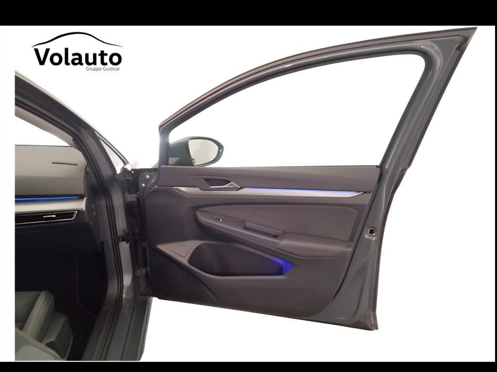 VOLKSWAGEN Golf VIII 2024 - Golf 2.0 tdi Style 150cv dsg