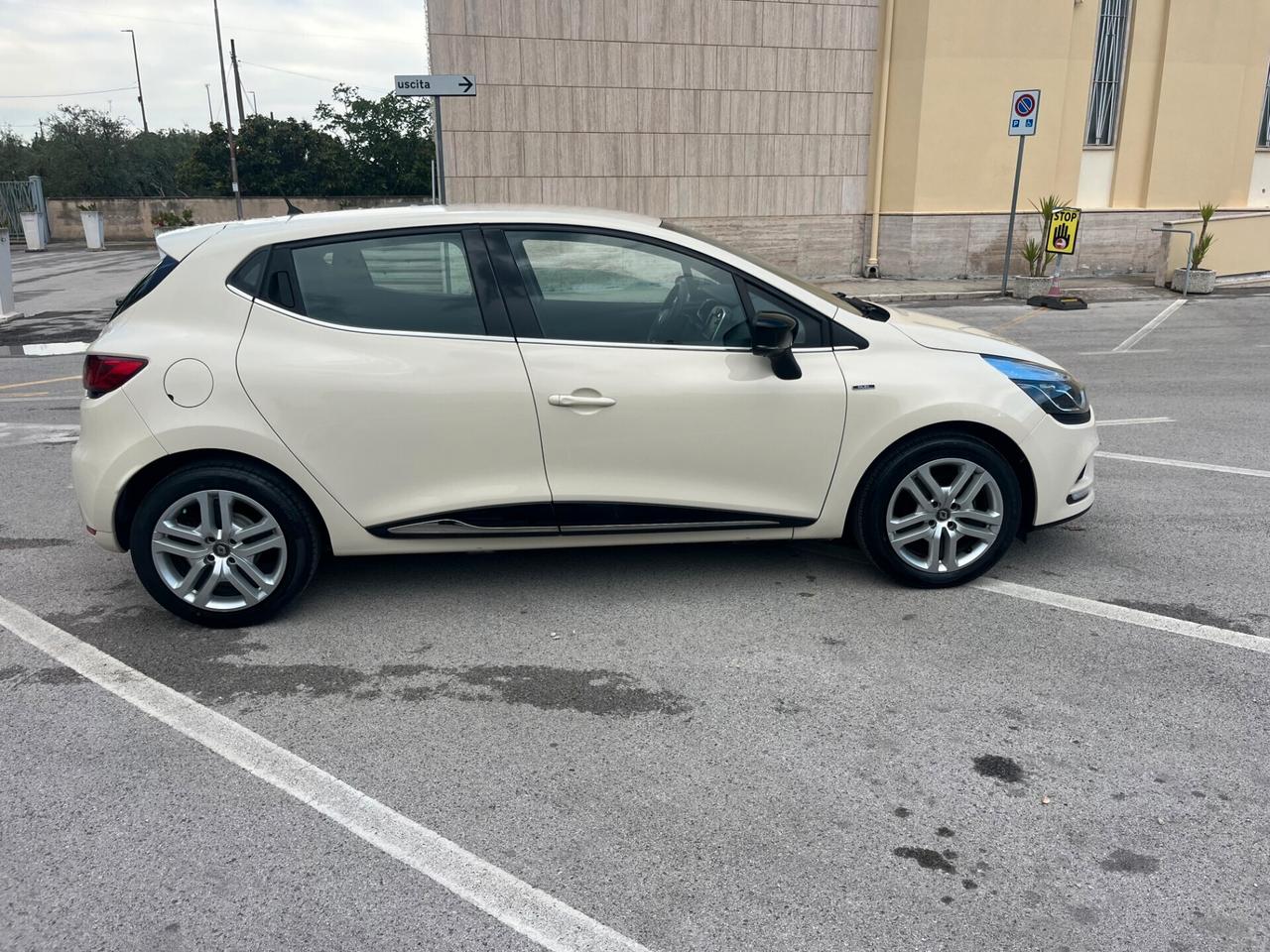 Renault Clio 1.2 75 CV 5 p. Duel X NeoPatentati