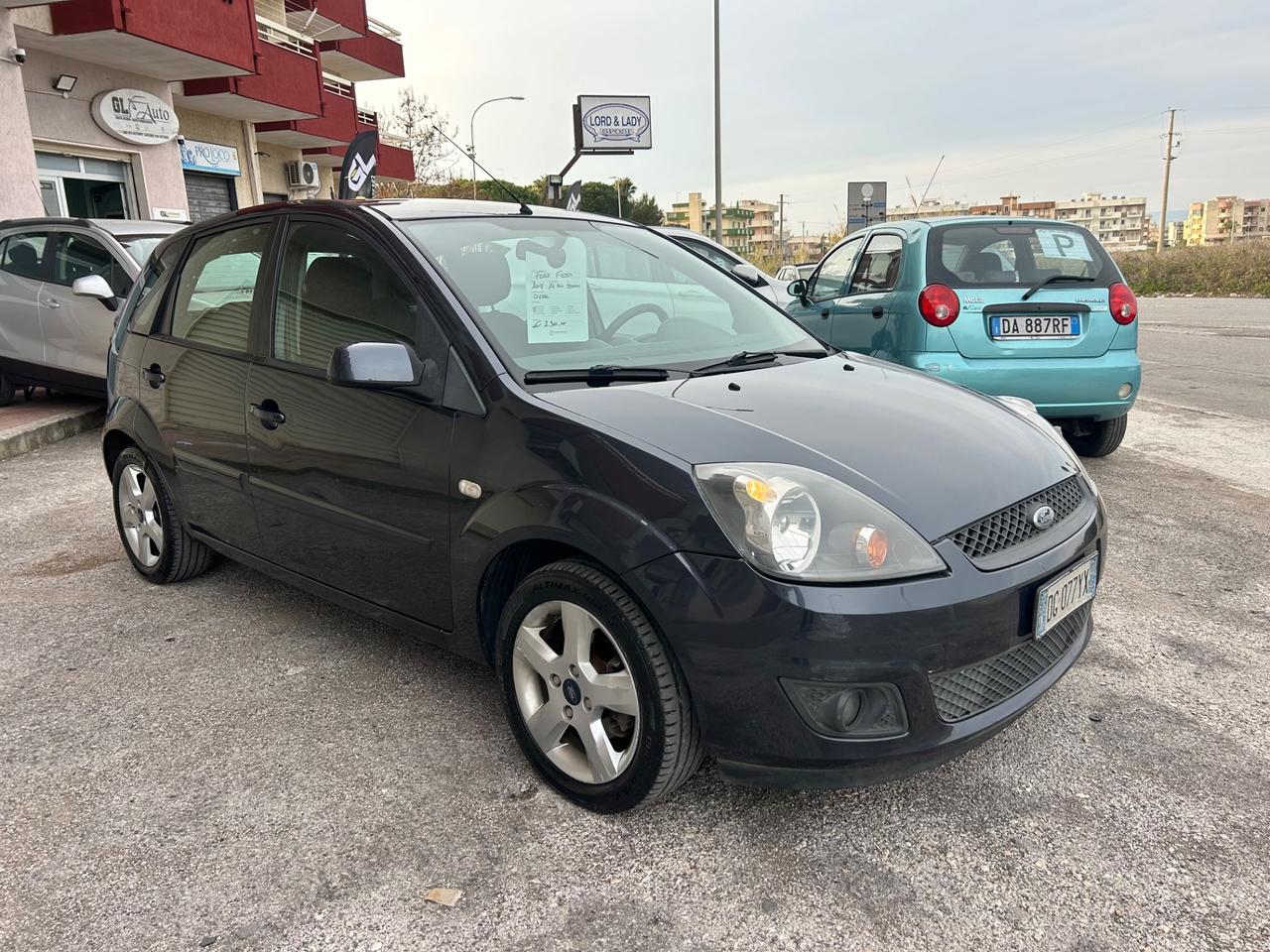 Ford Fiesta 1.4 TDCi 5p. Ghia