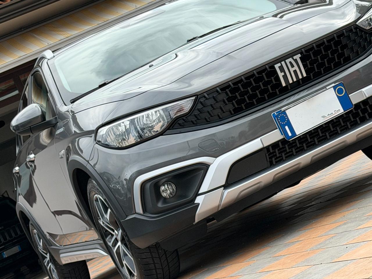 Fiat Tipo SW 1.6 M.JET 130 cv. CROSS (Autocarro 5 posti N1)
