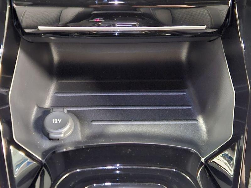 Peugeot 2008 Hybrid 136 e-DCS6 Allure auto