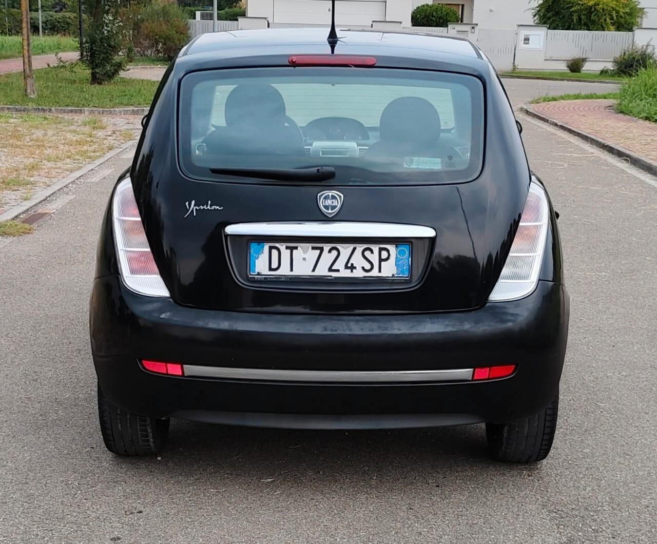 Lancia Ypsilon 1.2 Argento