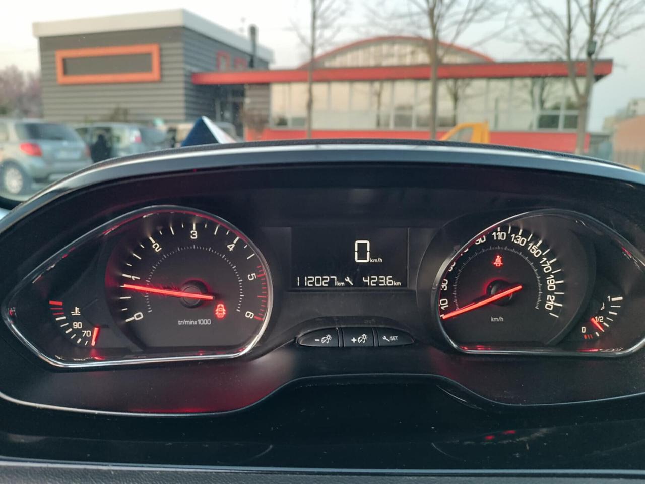 Peugeot 208 1.4 HDi 68 CV 5 porte Active