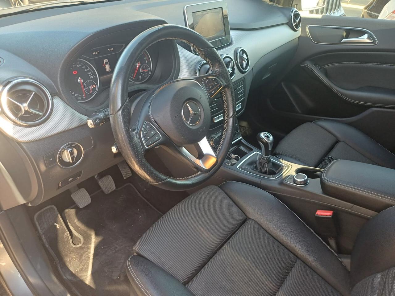 Mercedes-benz B 180 CDI BlueEFFICIENCY Premium