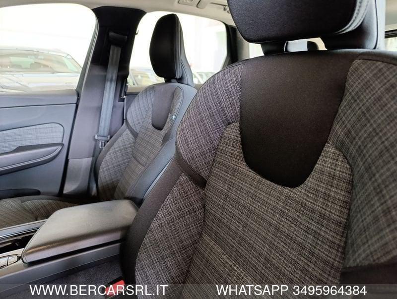 Volvo XC60 XC60 B4 (d) AWD automatico Essential