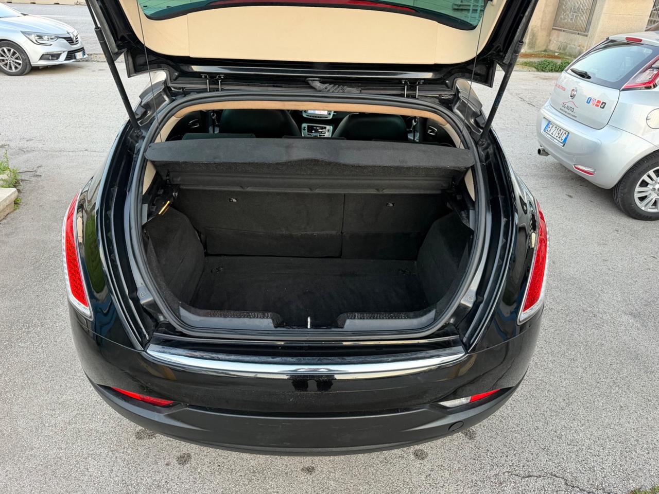 Lancia Delta 1.6 MJT 120 cv Platino 2010 Navig