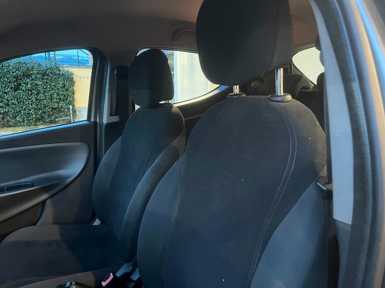 Lancia Ypsilon 1.3 MJT 16V 95 CV 5 porte S&S Gold