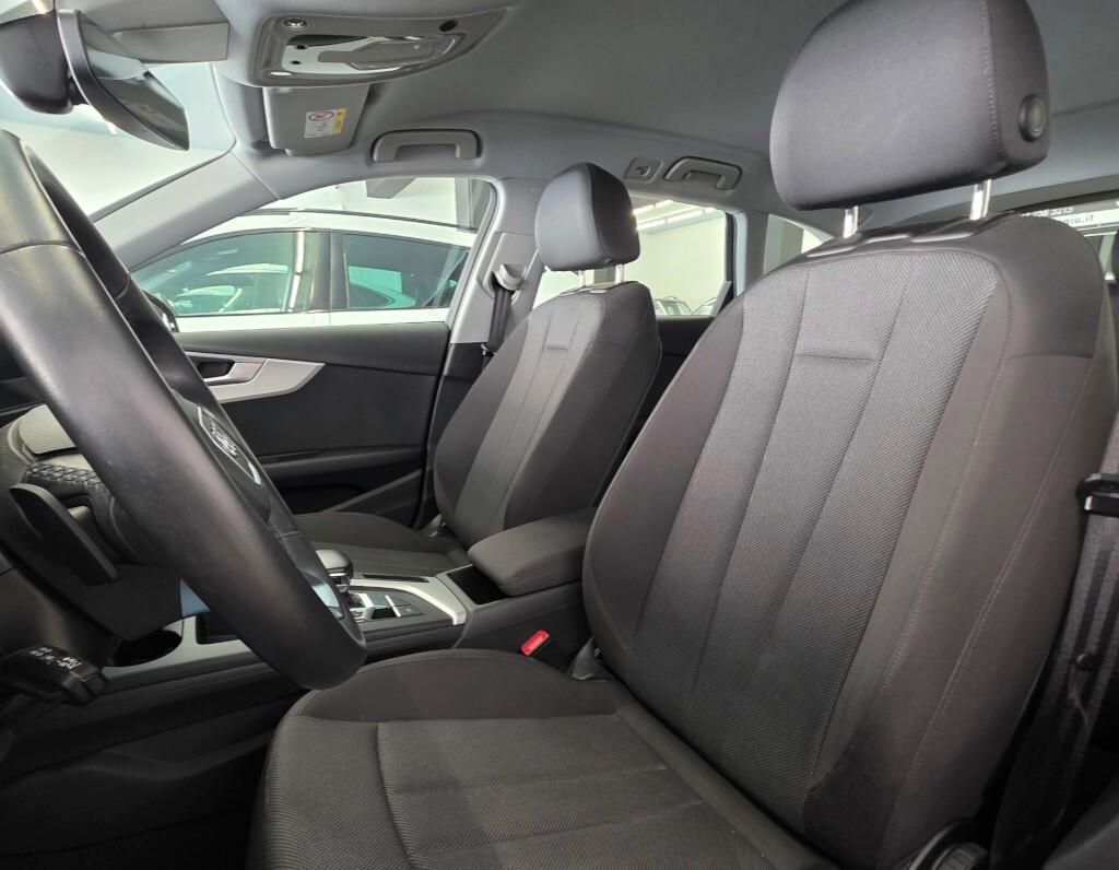 Audi A4 Avant 30 TDI/136 CV S tronic Business Advanced