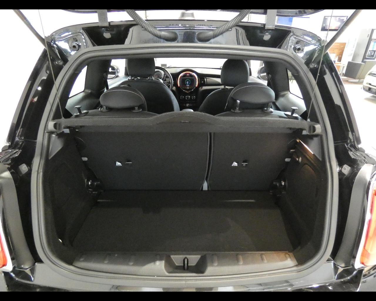 MINI Mini 4ª serie (F56) - Mini 1.5 One 75 CV Baker Street