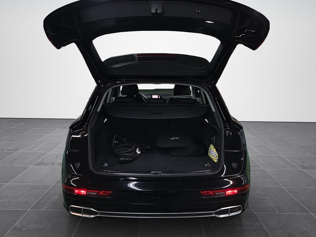 Audi Q5 55 TFSI e quattro S tronic line